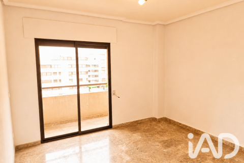 Wohnung zum Verkauf in Elda, Alicante, Spanien 4 Schlafzimmer, 158 m2 Nr. 188206 - Foto 16