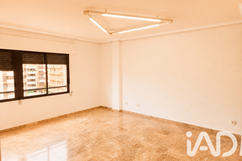 Wohnung zum Verkauf in Elda, Alicante, Spanien 4 Schlafzimmer, 158 m2 Nr. 188206 - Foto 4