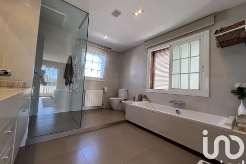 Hus till salu i Palau-Solita I Plegamans, Barcelona, Spanien 4 sovrum, 397 kvm. Nr. 153097 - foto 18