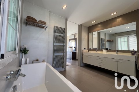 Hus till salu i Palau-Solita I Plegamans, Barcelona, Spanien 4 sovrum, 397 kvm. Nr. 153097 - foto 19