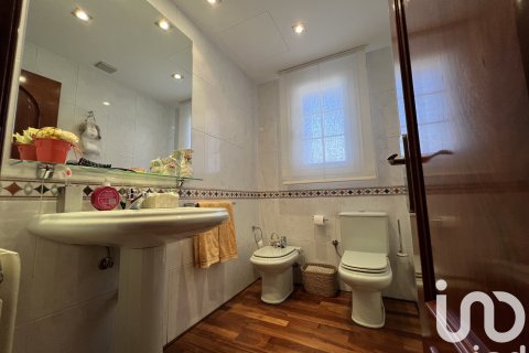 Hus till salu i Palau-Solita I Plegamans, Barcelona, Spanien 4 sovrum, 397 kvm. Nr. 153097 - foto 12