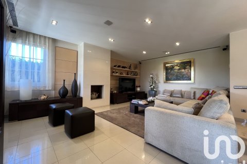 Hus till salu i Palau-Solita I Plegamans, Barcelona, Spanien 4 sovrum, 397 kvm. Nr. 153097 - foto 3