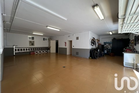 Hus till salu i Palau-Solita I Plegamans, Barcelona, Spanien 4 sovrum, 397 kvm. Nr. 153097 - foto 25