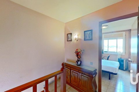 Kamienica w El Vendrell, Tarragona, Hiszpania 5 sypialni, 231 mkw. nr 153101 – zdjęcie 8