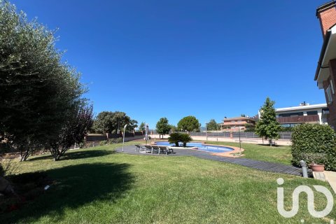 Terreno in vendita a Palau-Solita I Plegamans, Barcelona, Spagna 831 mq. N° 153096 - foto 3