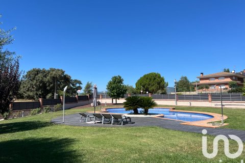 Terreno in vendita a Palau-Solita I Plegamans, Barcelona, Spagna 831 mq. N° 153096 - foto 2