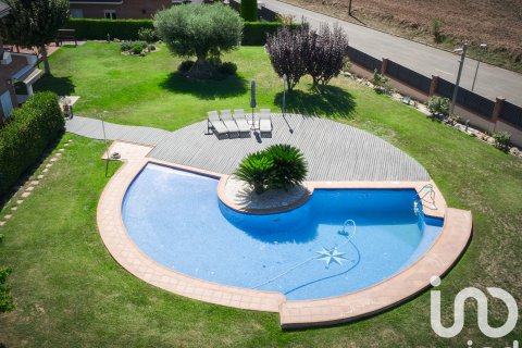 Terreno a Palau-Solita I Plegamans, Barcelona, Spagna 831 mq. N° 153096