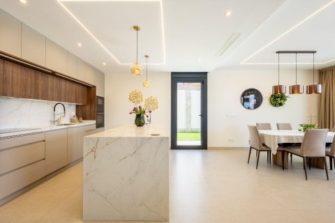 Villa pārdošanā Torrevieja, Alicante, Spānijā 234 m2 Nr. 195887 - attēls 13