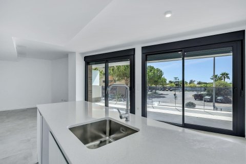 Dzīvoklis pārdošanā Dehesa De Campoamor, Alicante, Spānijā 113 m2 Nr. 195890 - attēls 7