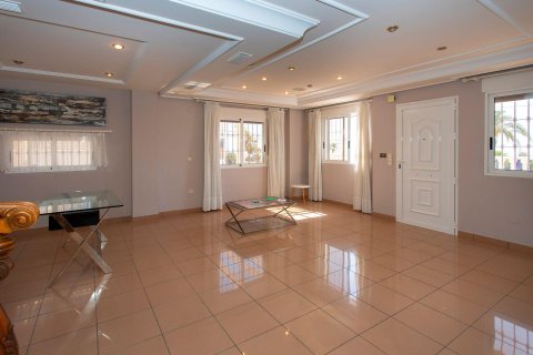 Villa pārdošanā Torrevieja, Alicante, Spānijā 180 m2 Nr. 195888 - attēls 10
