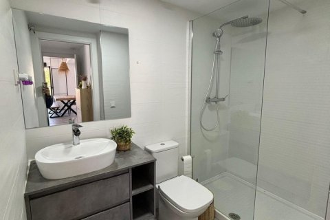 Продажа квартиры в Аликанте, Испания 2 спальни, 86м2 №146846 - фото 19