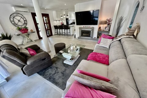 Villa zum Verkauf in Cabo Roig, Alicante, Spanien 6 Schlafzimmer, 344 m2 Nr. 160869 - Foto 5