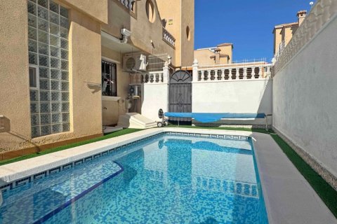 Townhouse zum Verkauf in Villamartin, Alicante, Spanien 2 Schlafzimmer, 91 m2 Nr. 160872 - Foto 2
