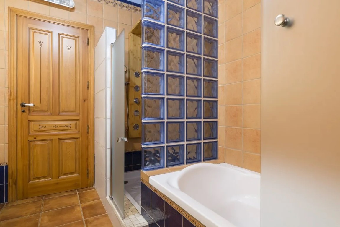 Villa en Lliber, Alicante, España 12 dormitorios, 670 m2 No. 80255