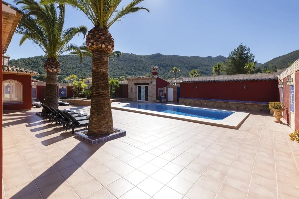 Villa en Lliber, Alicante, España 12 dormitorios, 670 m2 No. 80255