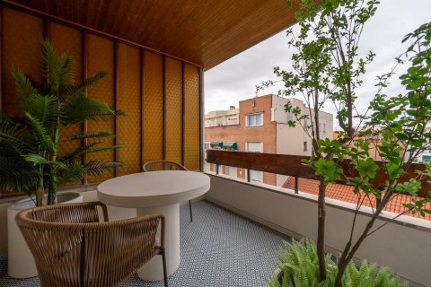 Wohnung in Madrid, Spanien 3 Schlafzimmer, 235 m2 Nr. 165780