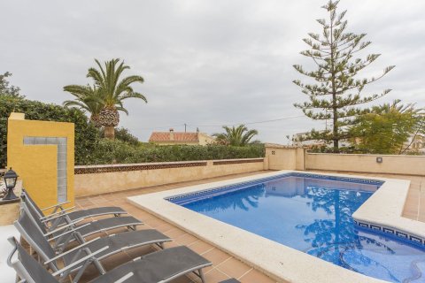 Huvila myytävänä Calpe, Alicante, Espanja, 4 makuuhuonetta, 243 m2 No. 146930 - kuva 3