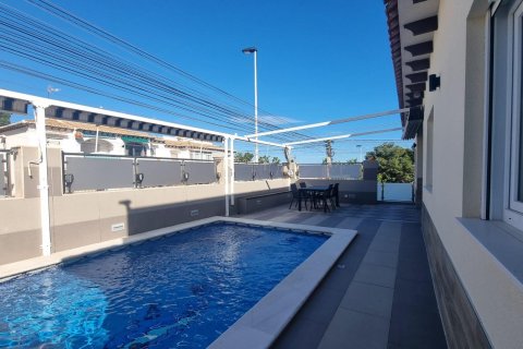 Willa w Los Balcones, Alicante, Hiszpania 4 sypialnie, 240 mkw. nr 165830 – zdjęcie 16