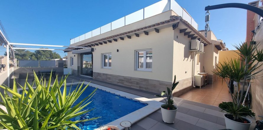 Willa w Los Balcones, Alicante, Hiszpania 4 sypialnie, 240 mkw. nr 165830