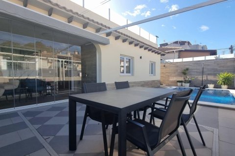 Willa w Los Balcones, Alicante, Hiszpania 4 sypialnie, 240 mkw. nr 165830 – zdjęcie 12