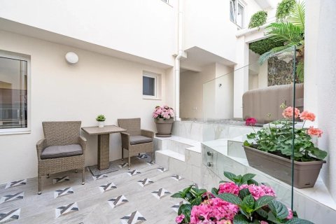 House for sale in Sagunto, Valencia, Spain 3 bedrooms, 150 sq.m. No. 165832 - photo 2