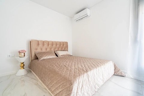 House for sale in Sagunto, Valencia, Spain 3 bedrooms, 150 sq.m. No. 165832 - photo 3