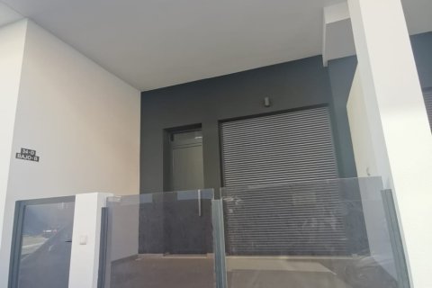Apartamento en venta en Torrevieja, Alicante, España 1 dormitorio, No. 173952 - foto 9