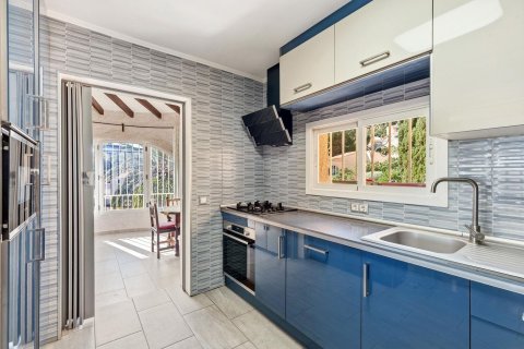 Villa till salu i Calpe, Alicante, Spanien 6 sovrum, 384 kvm. Nr. 181225 - foto 7