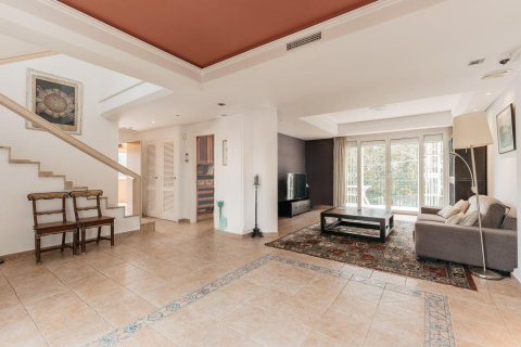Villa zum Verkauf in Alicante, Spanien 5 Schlafzimmer, 326 m2 Nr. 181226 - Foto 8