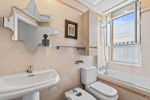 Villa zum Verkauf in Alicante, Spanien 5 Schlafzimmer, 326 m2 Nr. 181226 - Foto 19