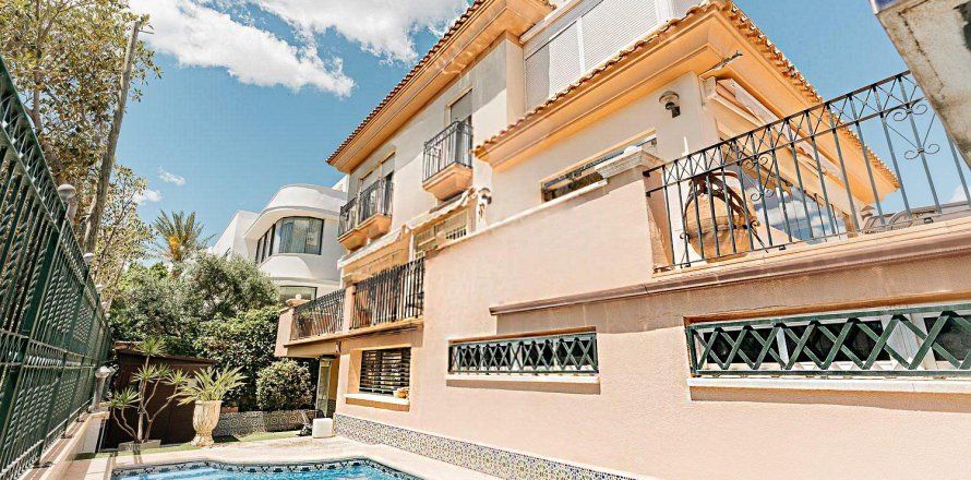 Villa in Alicante, Spanien 5 Schlafzimmer, 326 m2 Nr. 181226