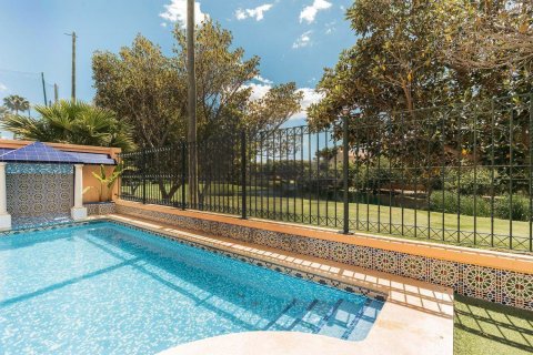 Villa zum Verkauf in Alicante, Spanien 5 Schlafzimmer, 326 m2 Nr. 181226 - Foto 2
