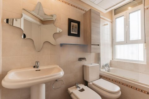 Villa zum Verkauf in Alicante, Spanien 5 Schlafzimmer, 326 m2 Nr. 181226 - Foto 18