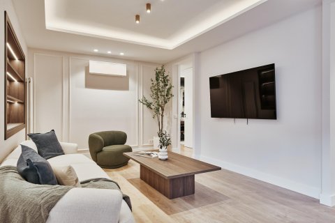 Villa for sale in Madrid, Spain 3 bedrooms, 127 sq.m. No. 179891 - photo 5
