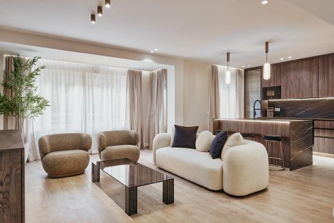 Huvila Madrid, Espanja 4 makuuhuonetta, 155 m2 No. 179894