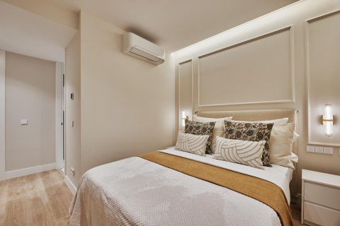 Villa en venta en Madrid, España 4 dormitorios, 155 m2 No. 179894 - foto 24