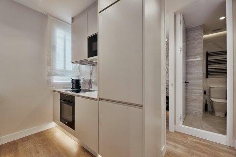 Apartamento en venta en Madrid, España 2 dormitorios, 41 m2 No. 179895 - foto 4