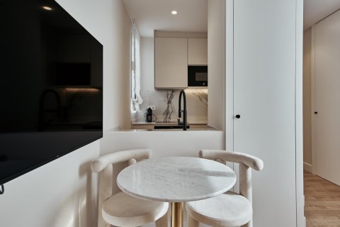Apartamento en venta en Madrid, España 2 dormitorios, 41 m2 No. 179895 - foto 8