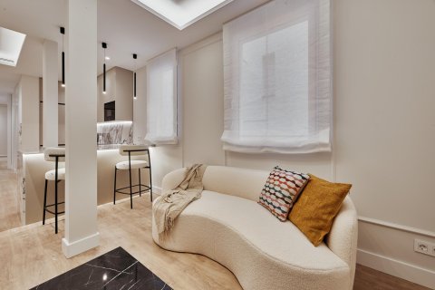 Huvila Madrid, Espanja 2 makuuhuonetta, 72 m2 No. 179893