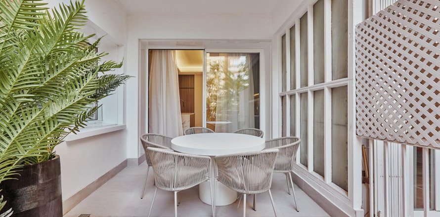 Wohnung in Madrid, Spanien 3 Schlafzimmer, 179 m2 Nr. 179892
