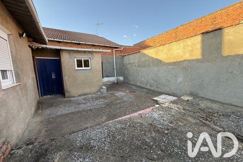 Talo myytävänä Ardon, Leon, Espanja, 3 makuuhuonetta, 402 m2 No. 192115 - kuva 9