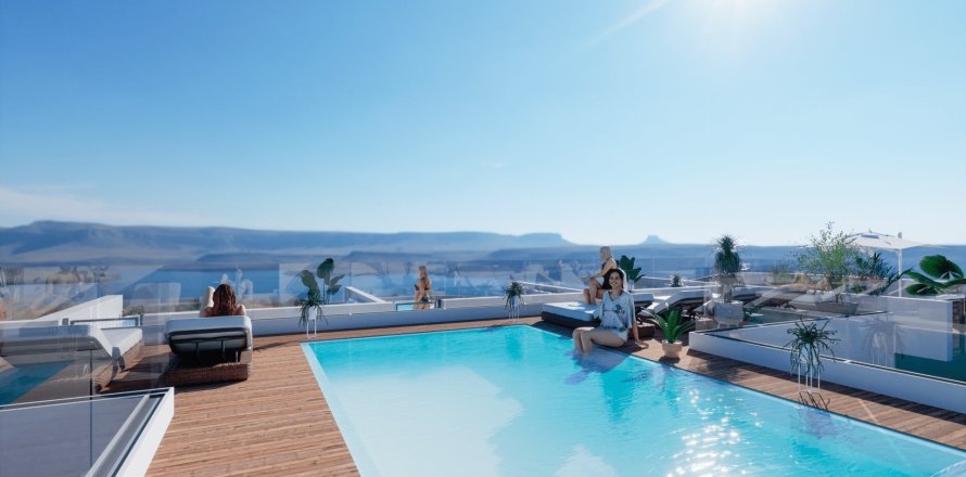 Apartment à Torrevieja, Alicante, Espagne 2 chambres, 84 m2 No. 136629