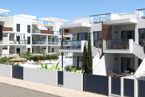 Продажа квартиры Торре-де-ла-Орадада, Аликанте, Испания 3 спальни, 115м2 №109086 - фото 3