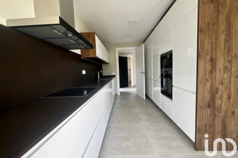 Продажа дома в Сан-Андреу-де-Льяванерес, Барселона, Испания 5 спален, 700м2 №153921 - фото 4