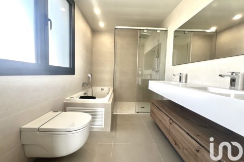 Продажа дома в Сан-Андреу-де-Льяванерес, Барселона, Испания 5 спален, 700м2 №153921 - фото 13