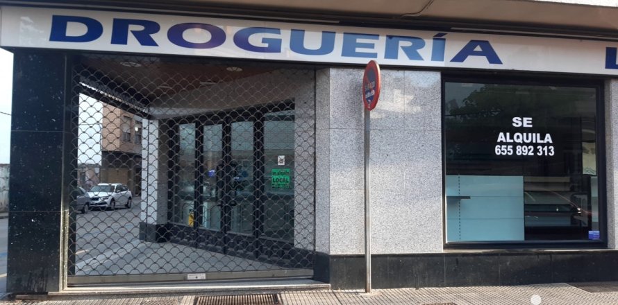 Komerciāls īpašums La Baneza, Leon, Spānijā 382 m2 Nr. 153918