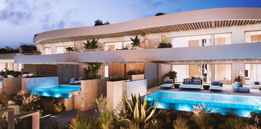 Apartment in Marbella, Malaga, Spain 3 bedrooms, 483 sq.m. No. 136846