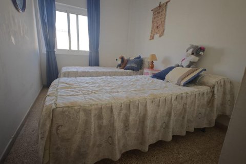 Apartment for sale in Torrevieja, Alicante, Spain 2 bedrooms, 60 sq.m. No. 184223 - photo 3
