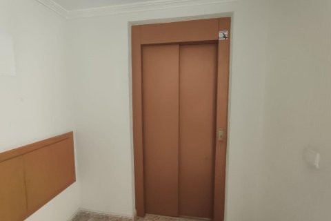 Apartment for sale in Torrevieja, Alicante, Spain 2 bedrooms, 94 sq.m. No. 184226 - photo 6