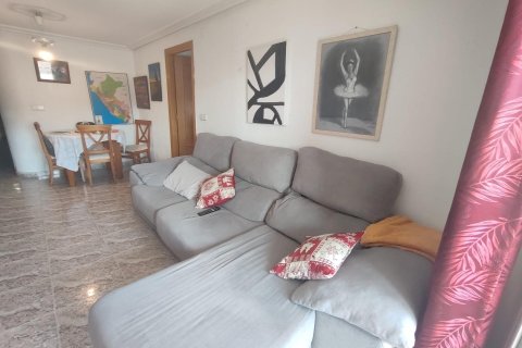 Apartamento en Torrevieja, Alicante, España 2 dormitorios, 94 m2 No. 184226